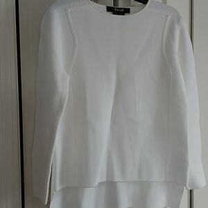 TY-LR  designed in Australia White crew neck Top S